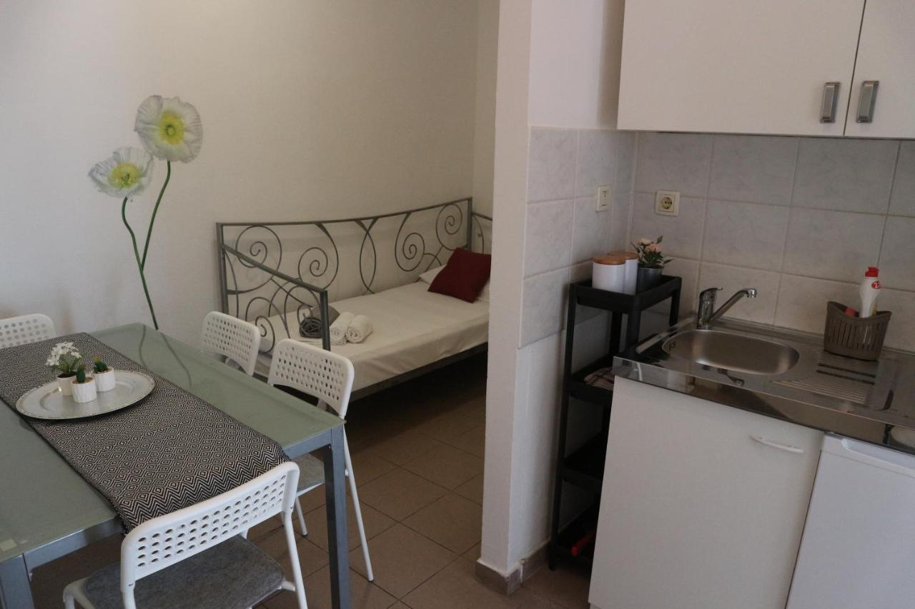 Apartments Joko أوميس المظهر الخارجي الصورة