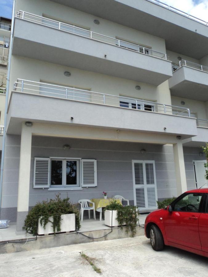 Apartments Joko أوميس المظهر الخارجي الصورة